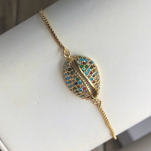 Cowrie Bracelet - Picture 2 of 4